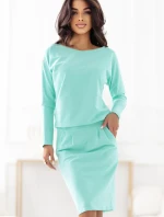 189-12 Teplákové šaty s dlouhým rukávem a kapsami - pohodlný střih s výstřihem na zádech - MINT