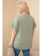 Dámská bavlněná halenka Plus Size s model 22212492 květinami khaki - K-Fashion Dámská bavlněná halenka Plus Size s model 22212492 květinami khaki - K-Fashion
