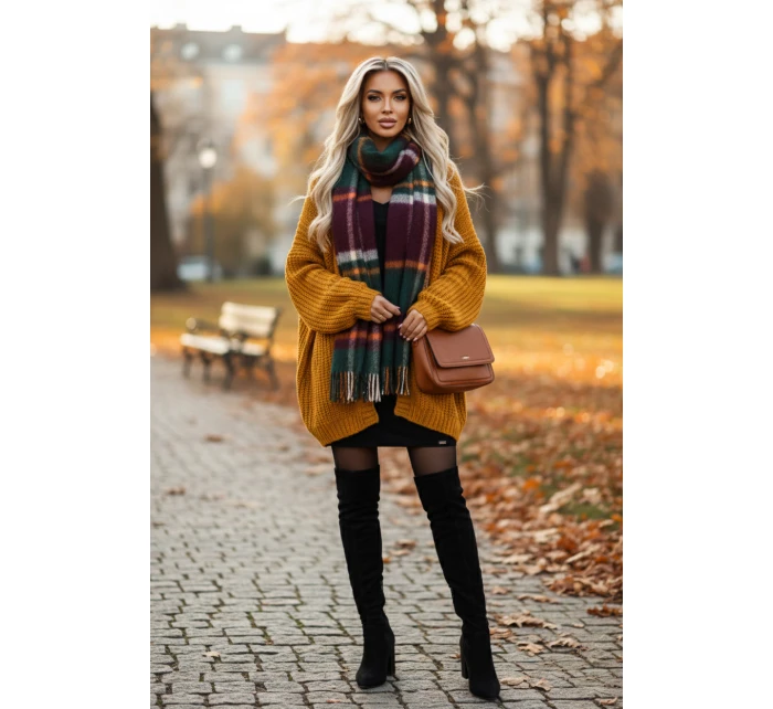 model 21483407 Pohodlné netopýří šaty s dlouhým rukávem černé - numoco