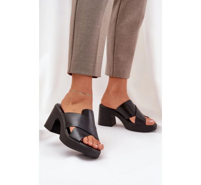 Lehké sandály na podpatku z eko kůže černé Kacaria Lehké sandály na podpatku z eko kůže černé Kacaria