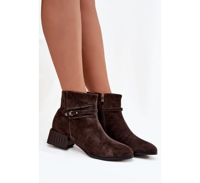 Dámské boty z přírodního semiše na klínu zateplené model 21715526 čokoládové - D&A
