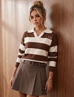 Sweter damski z kołnierzykiem i haftem LOVE brązowy FashionStreet MY2659