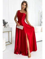 Elegantní dlouhé červené dámské saténové šaty přes jedno rameno model 19422253 - numoco