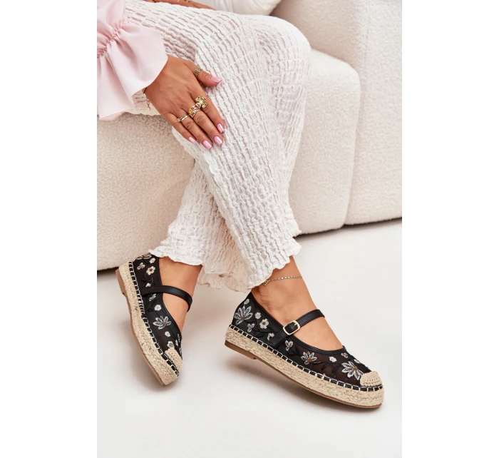 Síťované espadrilky s výšivkou na platformě černé model 21700046 - Boto Síťované espadrilky s výšivkou na platformě černé model 21700046 - Boto
