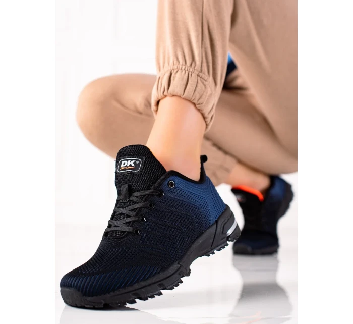 Pěkné dámské černé tenisky bez podpatku Pěkné dámské černé tenisky bez podpatku