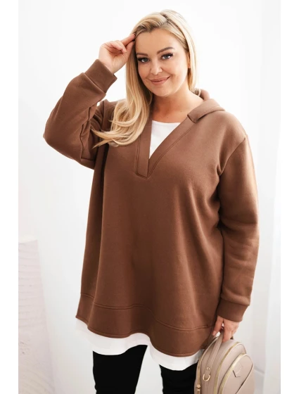 Dámská mikina zateplená Plus Size s kapucí a model 21486147 výstřihem hnědá - K-Fashion