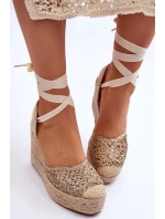 Vázané dámské sandály na klínu Béžové model 21613938 - Boto Vázané dámské sandály na klínu Béžové model 21613938 - Boto
