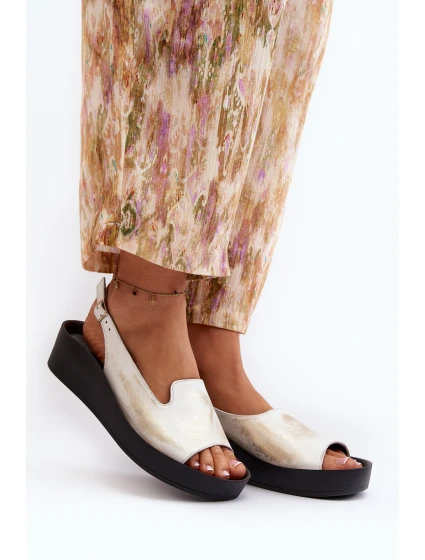 Dámské kožené sandály na tlusté podrážce zlatý potřený Zazoo 2893