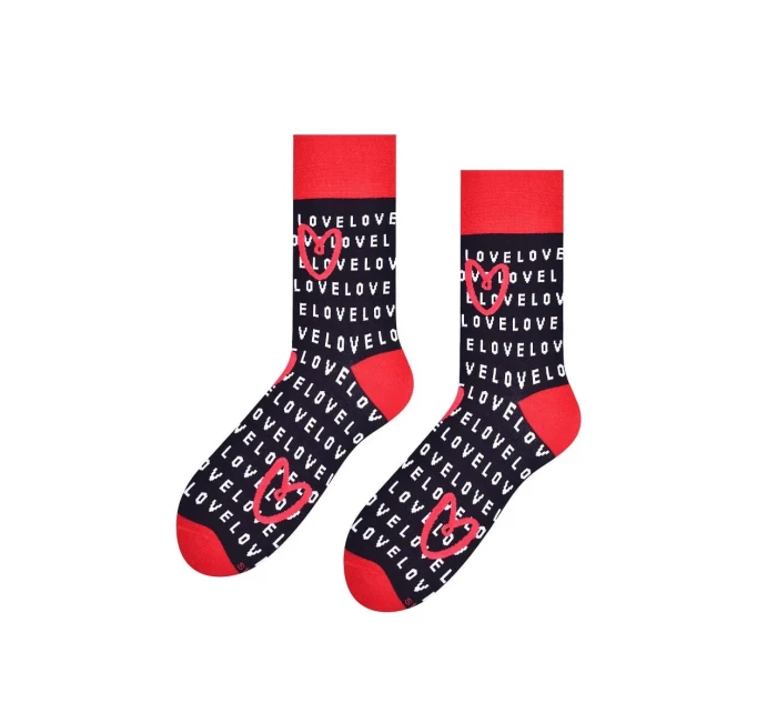 Vzorované pánské ponožky Steven art.136 Srdíčka