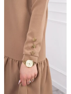 Velbloudí šaty s volánky