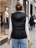 Dámská prošívaná vesta s kapucí, černá, FashionStreet TY5973 Dámská prošívaná vesta s kapucí, černá, FashionStreet TY5973