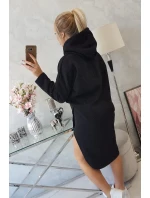 Šaty s kapucí a bočním rozparkem černé Šaty s kapucí a bočním rozparkem černé