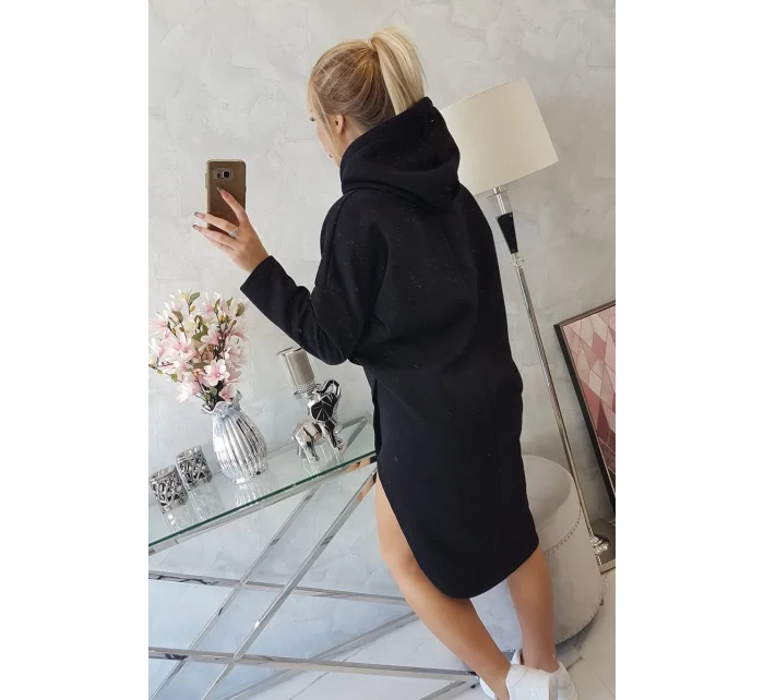 Šaty s kapucí a bočním rozparkem černé Šaty s kapucí a bočním rozparkem černé