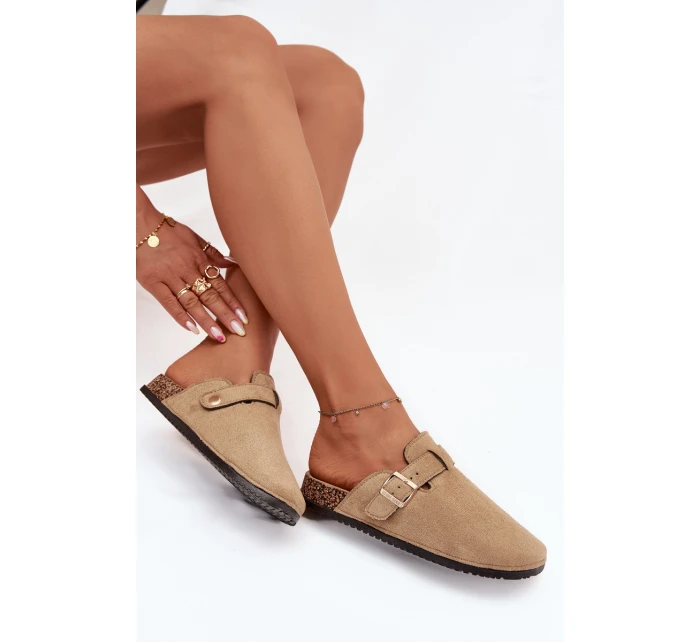 Dámské Pantofle Na Korkové Platformě Se Zlatou Přezkou Big Star SS274738 Béžové Dámské Pantofle Na Korkové Platformě Se Zlatou Přezkou Big Star SS274738 Béžové