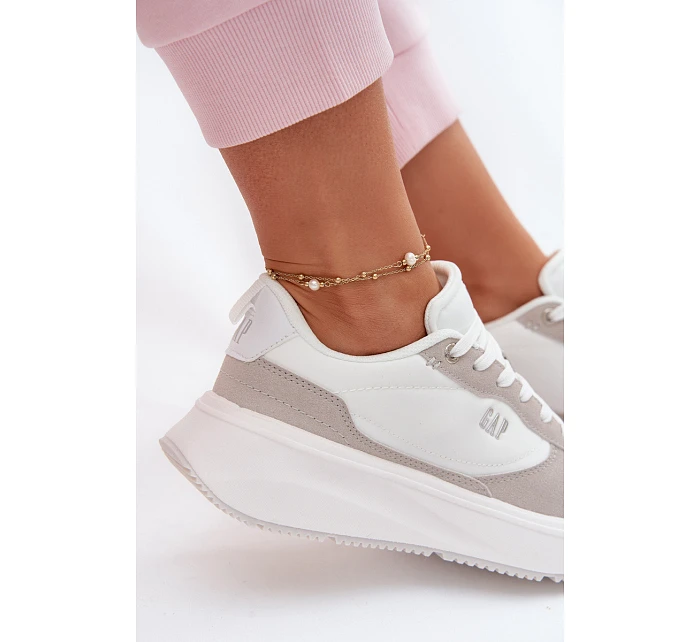 Dámské tenisky na platformě Bílé model 22074769 - GAP Dámské tenisky na platformě Bílé model 22074769 - GAP