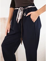 Kalhoty dámské z volné s vázáním model 22403075 - K-Fashion Kalhoty dámské z volné s vázáním model 22403075 - K-Fashion