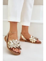 Kožené sandály na plochém podpatku Zazoo 40425 zlaté