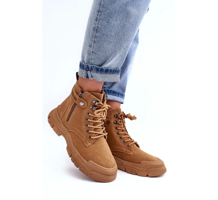 semišové dámské botky Trapery Camel model 21633835 - Boto