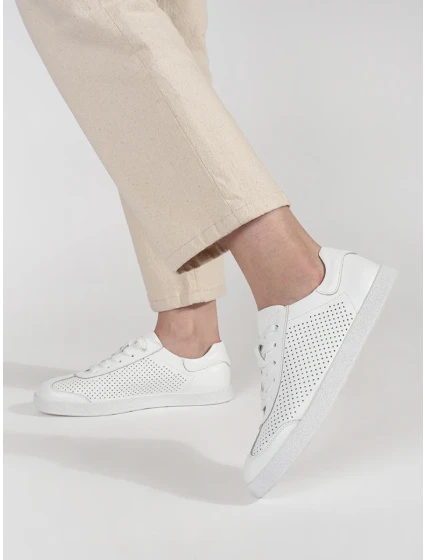 Krásné bílé  tenisky dámské bez podpatku