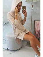 Šaty s kapucí a delšími zády béžové Šaty s kapucí a delšími zády béžové
