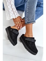 Dámské pantofle zateplené kožíškem na platformě černé model 21671344 - Boto