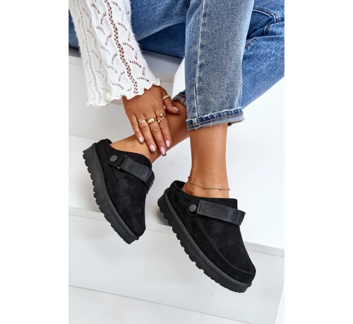 Dámské pantofle zateplené kožíškem na platformě černé model 21671344 - Boto