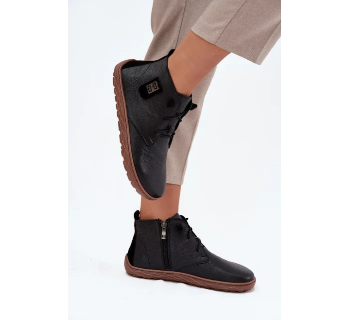 Kožené dámské polobotky s ozdobným detailem  Černé model 21708053 - Zazoo