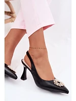 Sandály na podpatku s bižuterním ozdobením Vinceza 62277 Černé