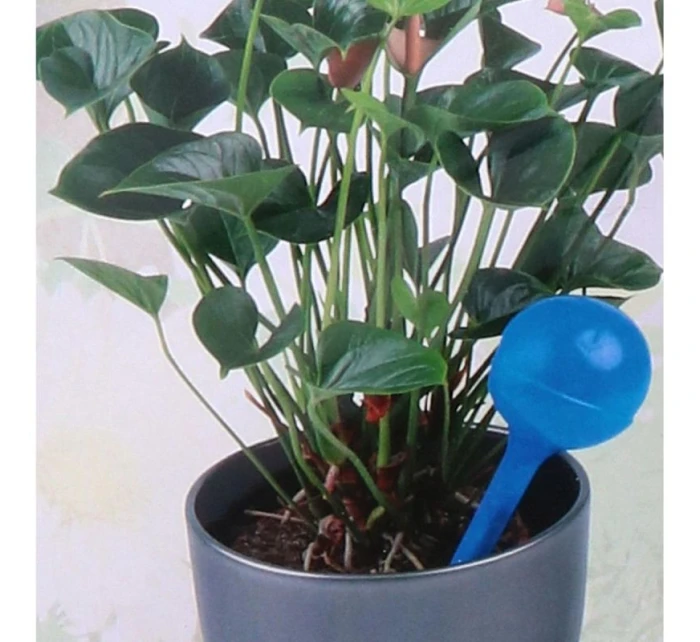 AUTOMATICKÝ DÁVKOVAČ VODY S KULIČKOU 250 ML MODRÝ