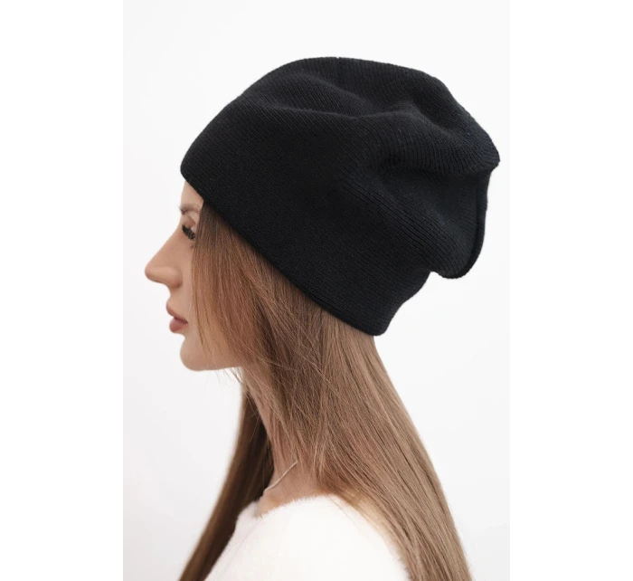 Dámská vlněná klasická hladká čepice beanie K420 černá