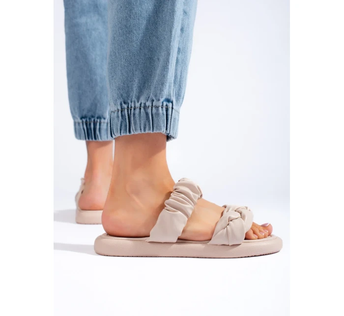 Klasické dámské hnědé  nazouváky bez podpatku