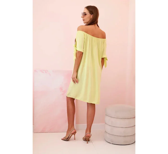 Dámské viskózové šaty s vázáním na rukávech pistáciové Dámské viskózové šaty s vázáním na rukávech pistáciové