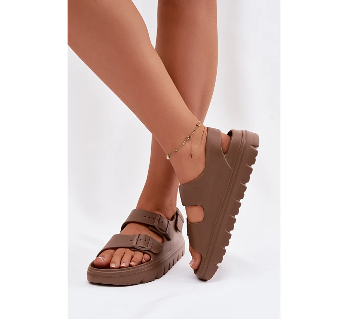 Dámské pěnové sandály na platformě Big Star TT274A035 hnědé Dámské pěnové sandály na platformě Big Star TT274A035 hnědé