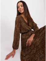 Hnědočerné šaty s leopardím vzorem s páskem