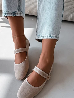 Baleríny s páskem a zlatým sponou světle béžové model 22091959 - Boto