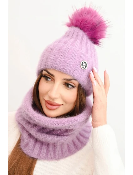 Dámská čepice s kapucí a pleteným vzorem bílá