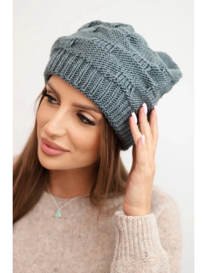 Dámská zimní čepice z vlny s ozdobným pletením model 21782969 tmavě šedá - K-Fashion