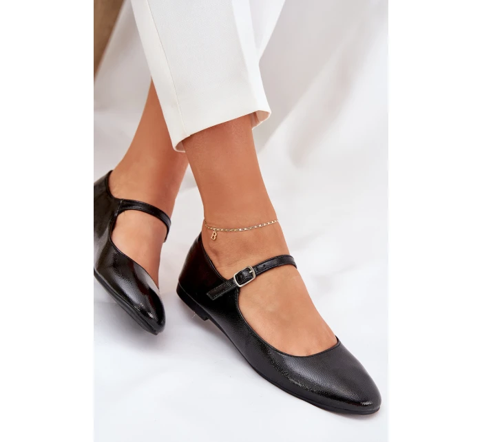 Lakované Baletky S Páskem Černé model 21687377 - Boto Lakované Baletky S Páskem Černé model 21687377 - Boto