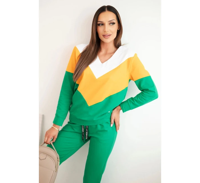 Dámský komplet teplákový Plus Size s výstřihem do V zelený Dámský komplet teplákový Plus Size s výstřihem do V zelený