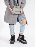 Pěkné dámské černé  sněhule platforma