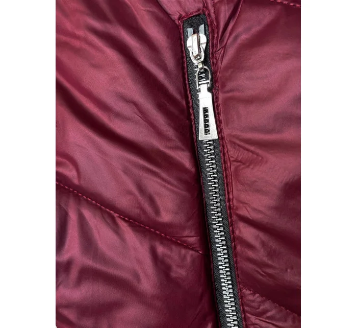 Dámská bunda ve vínové bordó barvě s ozdobnou kapucí (B8227-74) Dámská bunda ve vínové bordó barvě s ozdobnou kapucí (B8227-74)