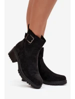 Zateplené dámské kotníkové boty na nízkém podpatku s přezkou Černé Helvina Zateplené dámské kotníkové boty na nízkém podpatku s přezkou Černé Helvina