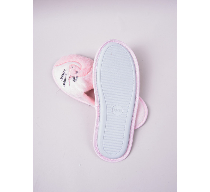 Pantofle model 16714818 Pink - Yoclub