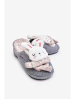 Dětské pantofle na tlusté podrážce šedé model 21641392 - Boto