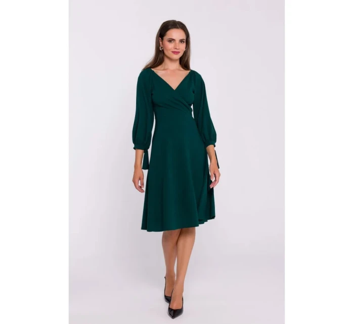 Šaty s rozšířenými rukávy model 21958994 zelené - STYLOVE