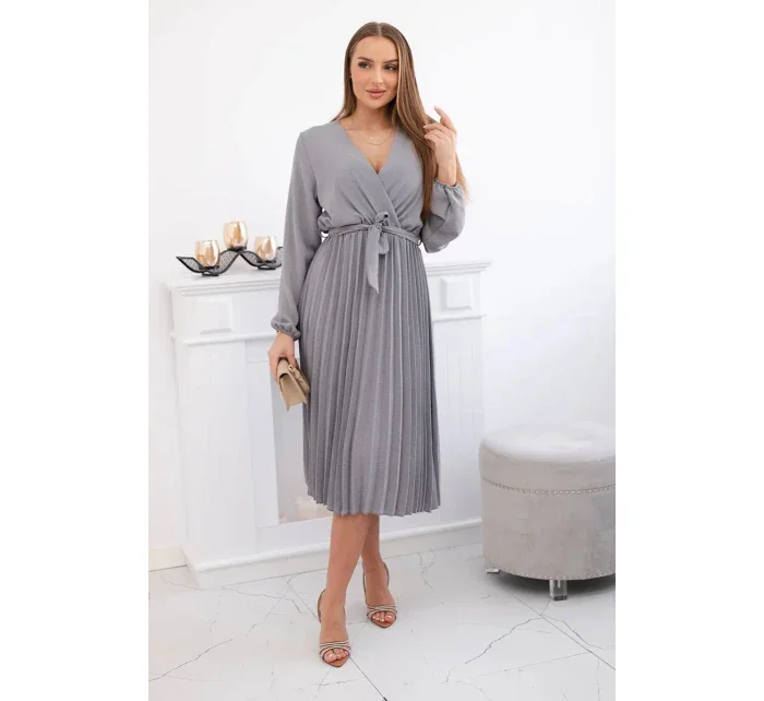 Šaty se svázaným plisovaným lemem šedý Šaty se svázaným plisovaným lemem šedý
