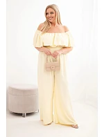 Dámská kombinéza Plus Size s odhalenými rameny, s volánem a širokými nohavicemi žlutý