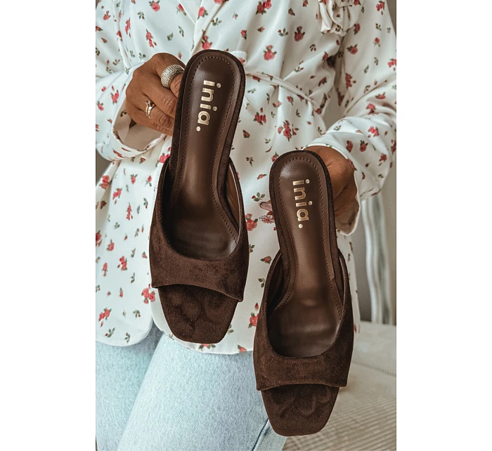 Klapky na podpatku model 226523 Step in style