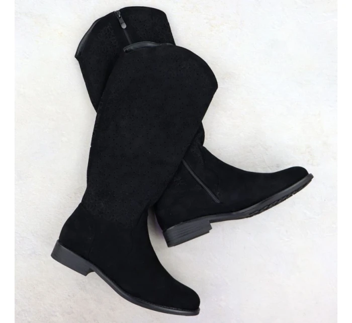 Černé ažurové dámské boty S.Barski 533