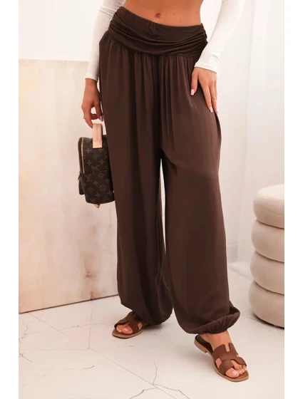 Dámské viskózové kalhoty s širokými nohavicemi a volánky hnědý
